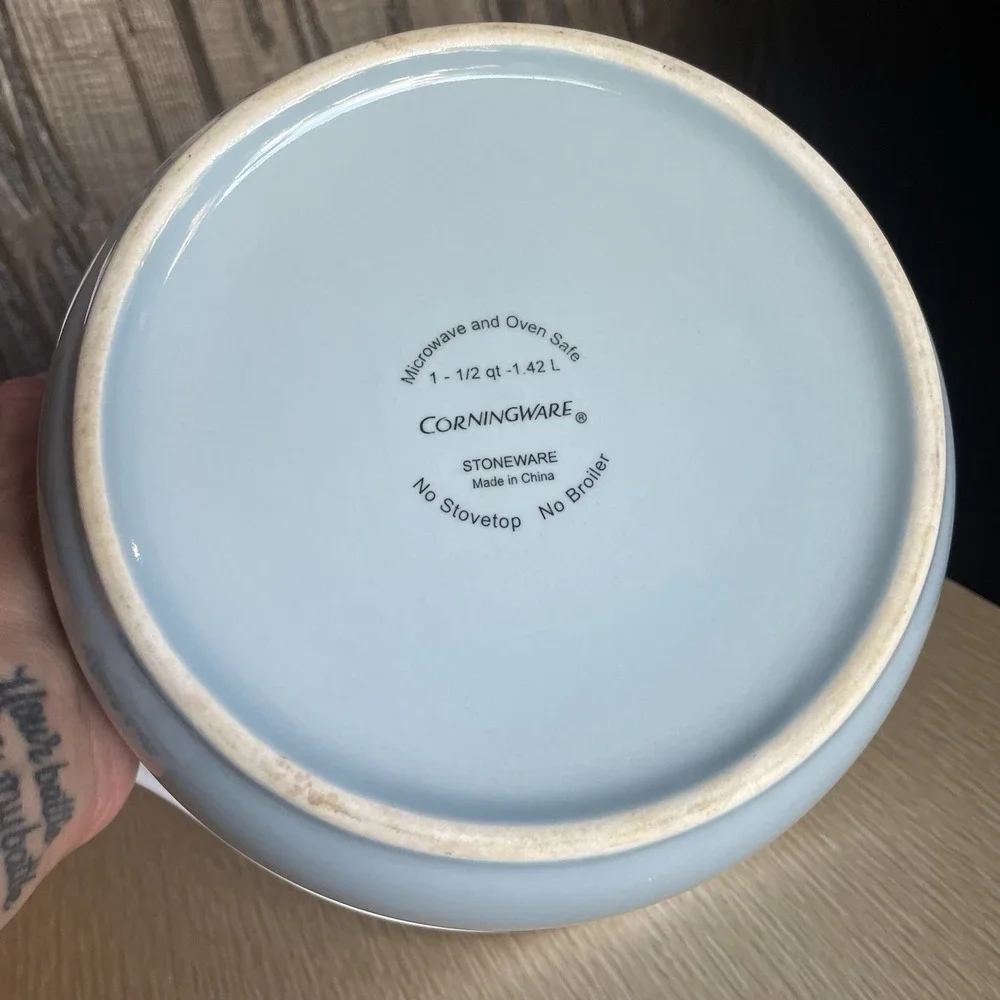 Corning Ware‎ Stoneware Light Blue 1.5 qt Casserole no Lid/ Mixing Bowl EUC